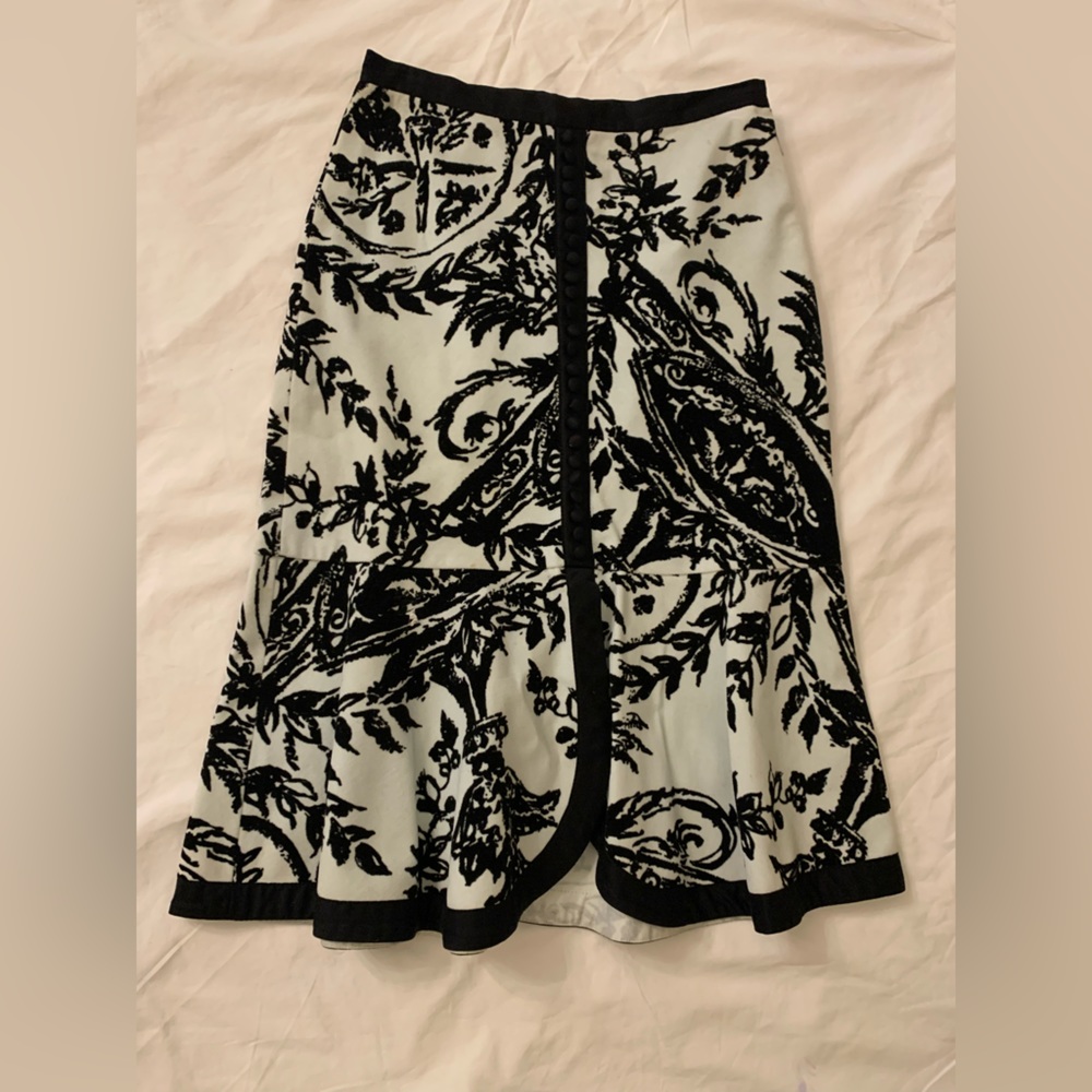 Odille , size 0 , mint and black cotton velvet skirt